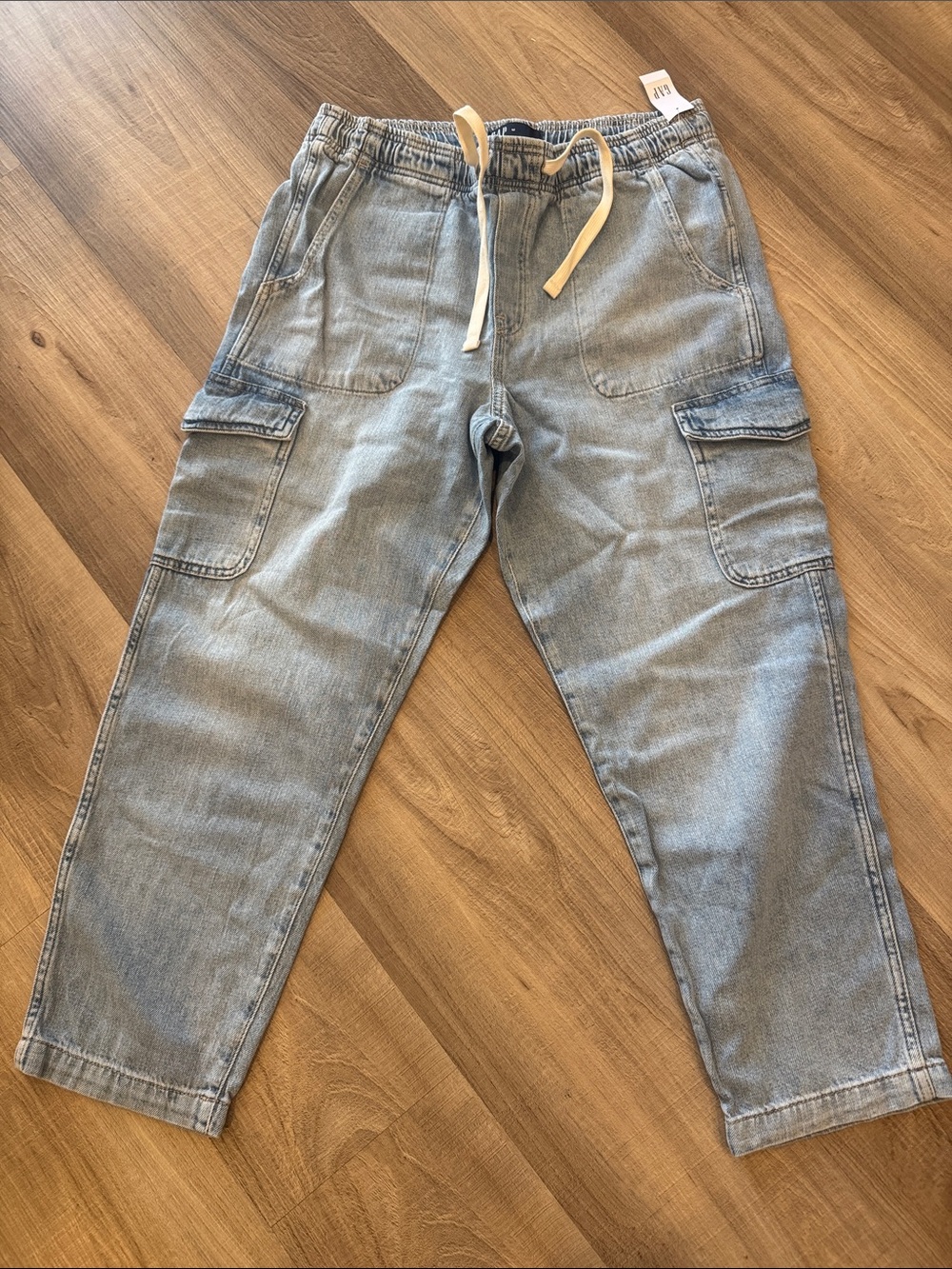 Gap Easy Jean. NWT.